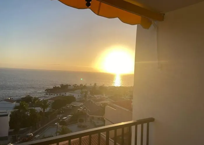 Sunset Seaview La Arena Puerto de Santiago (Tenerife)